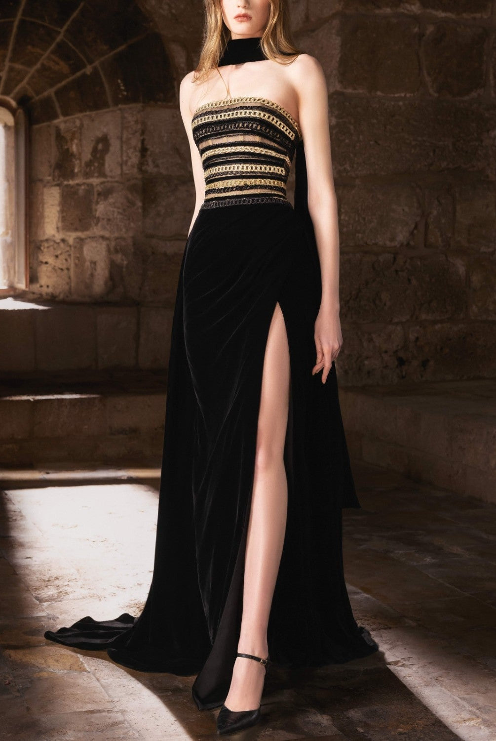 Fitted Strapless Velvet Black Long Dress