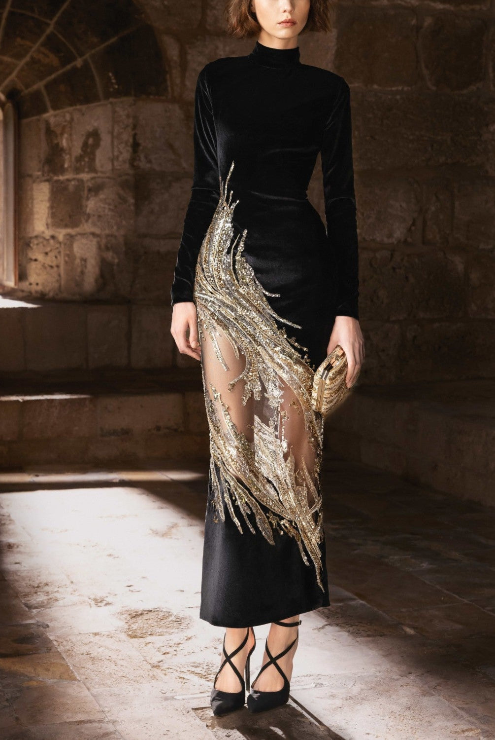 Black Fitted Velvet Midi Dress