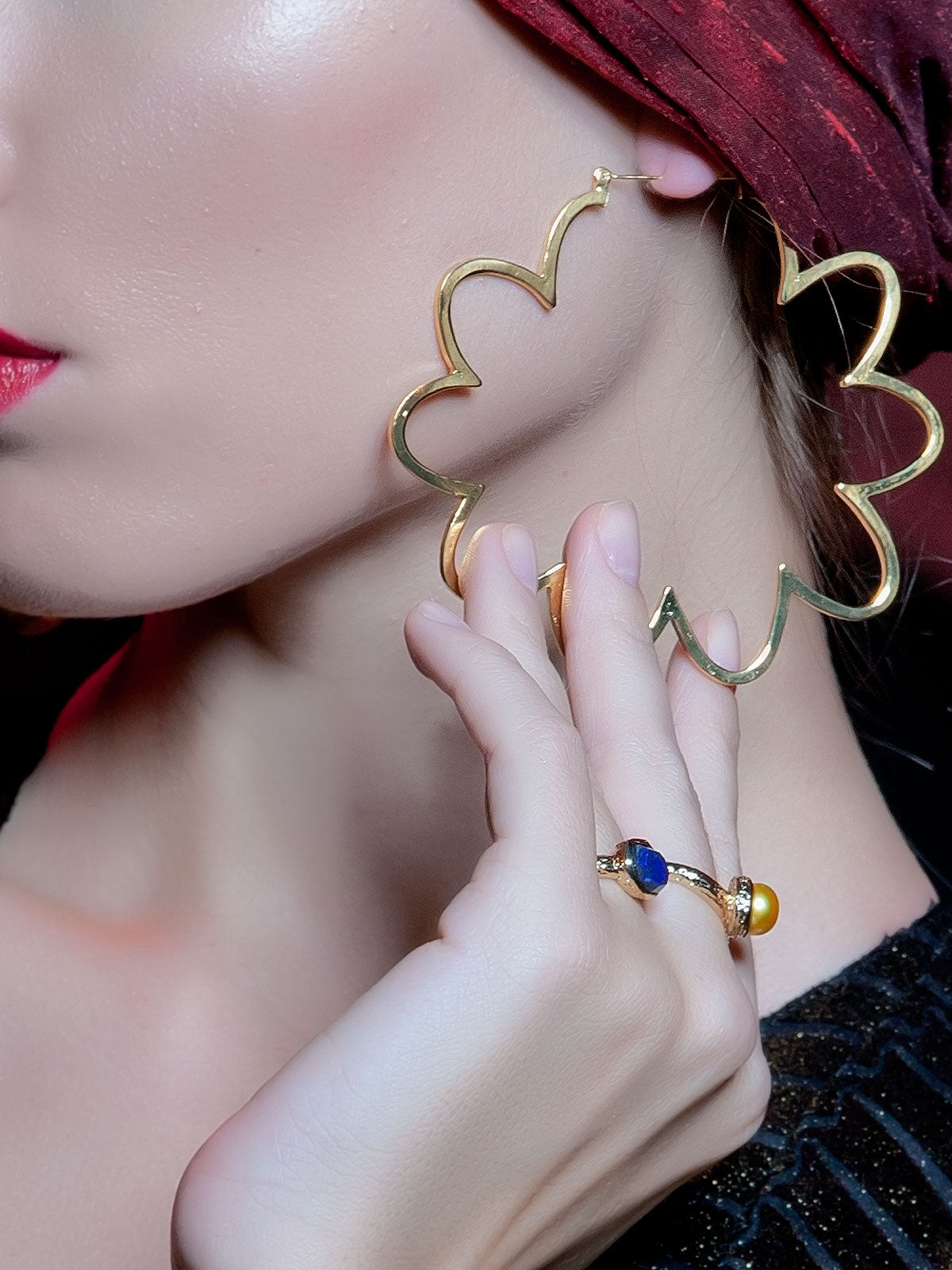 Flower Hoop Earrings, TULESTE - elilhaam.com