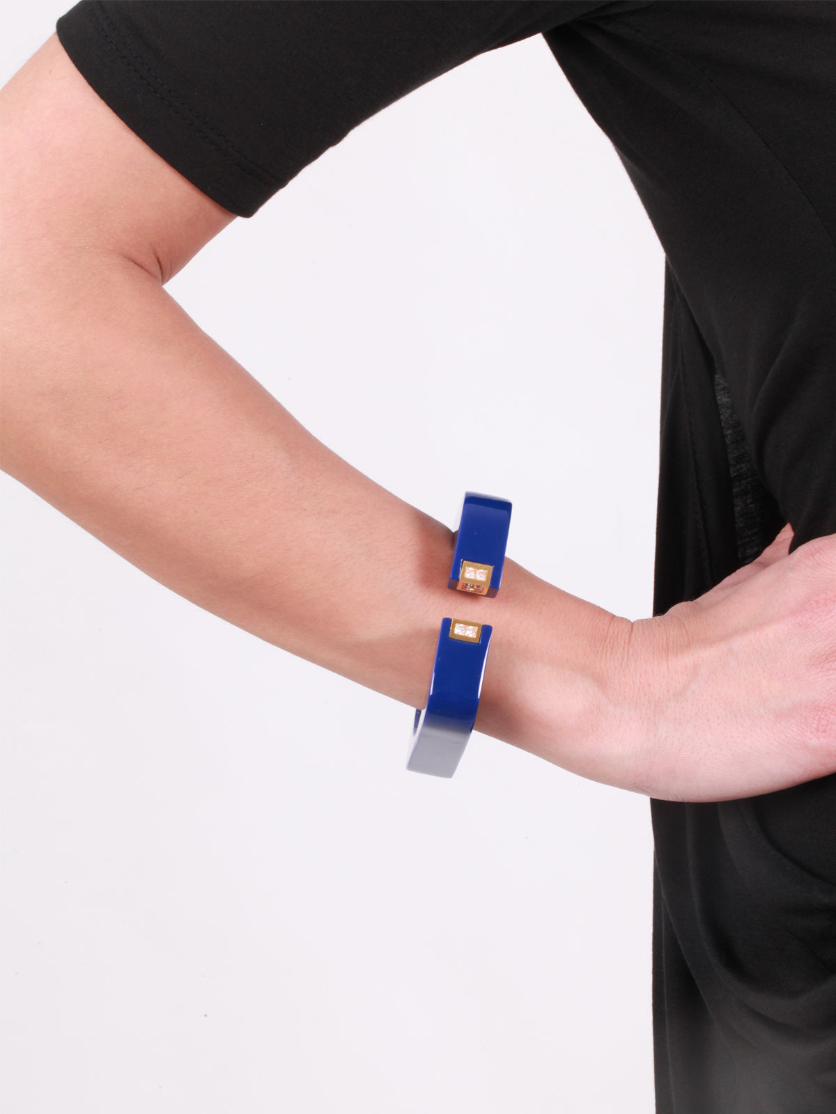 Vendome Square Cuff Blue, ISHARYA - elilhaam.com