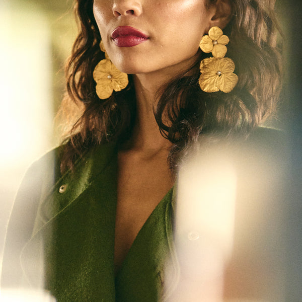 Double Hydrangea and Pearl Earrings