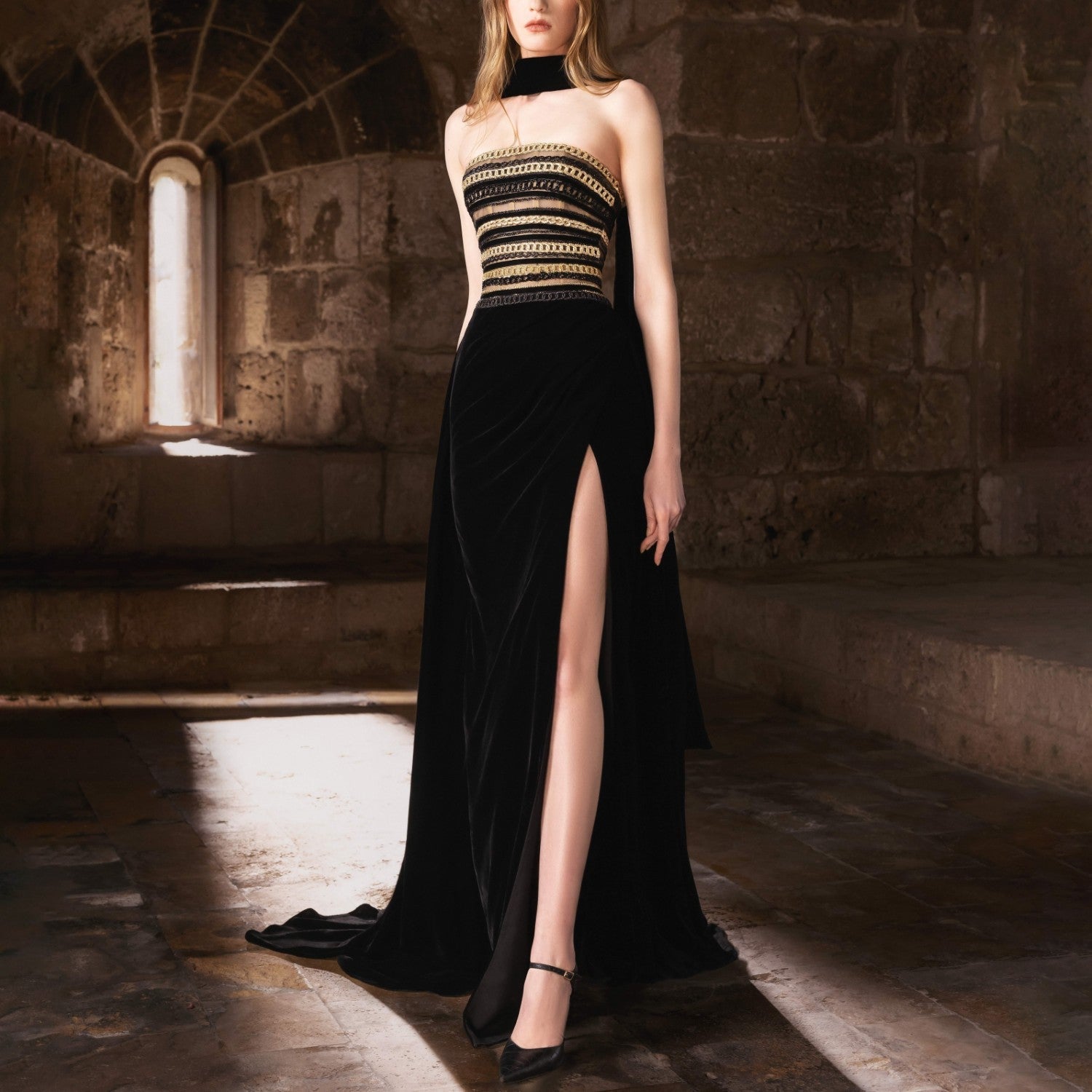 Fitted Strapless Velvet Black Long Dress