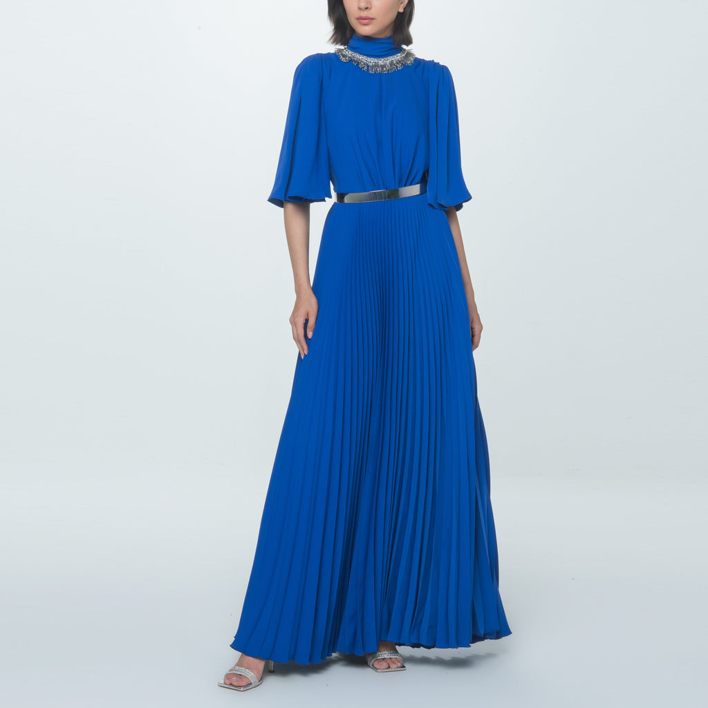Rabenholz Model Gown