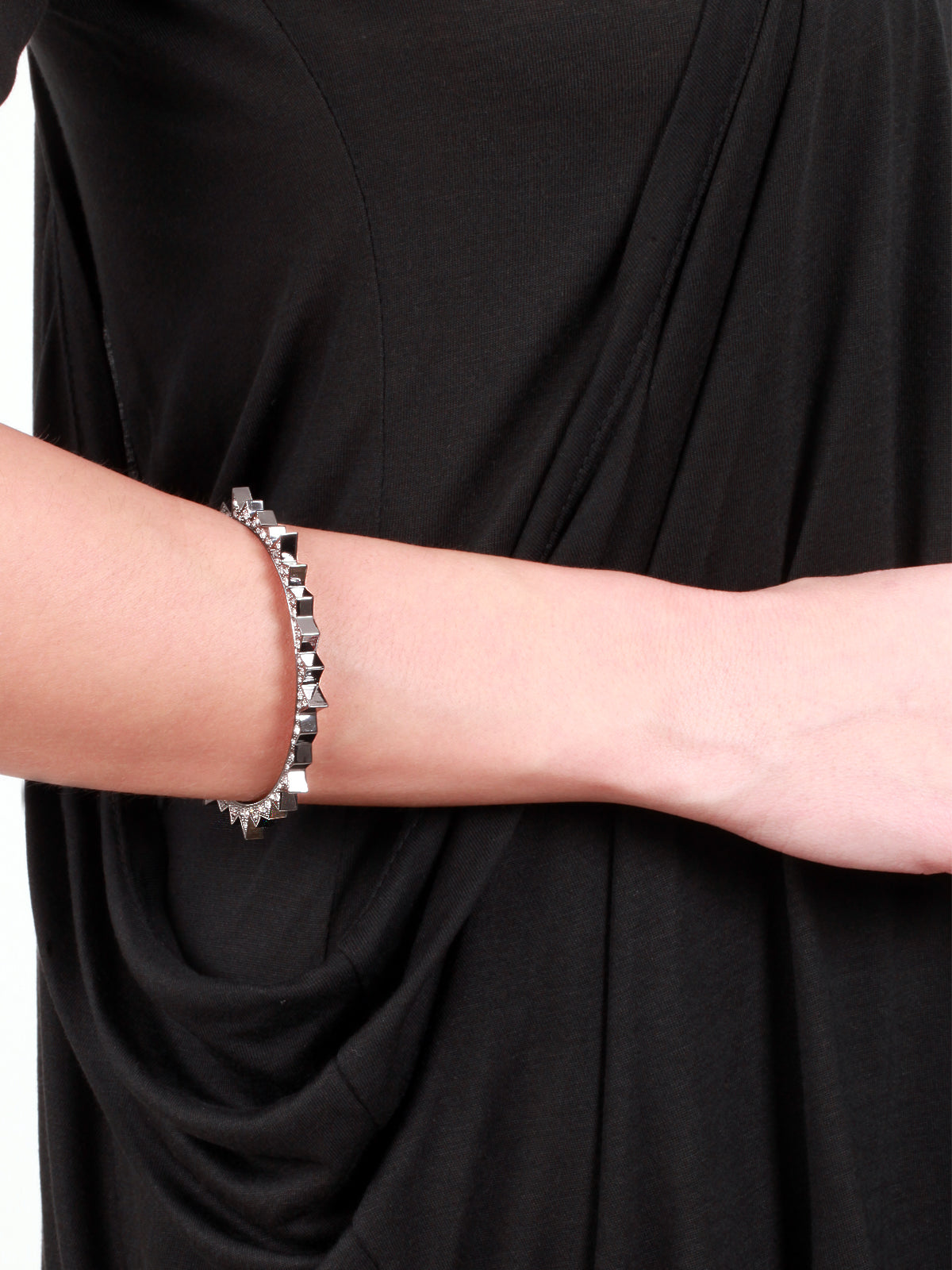 Starburst Bangle  Gunmetal, CC SKYE - elilhaam.com
